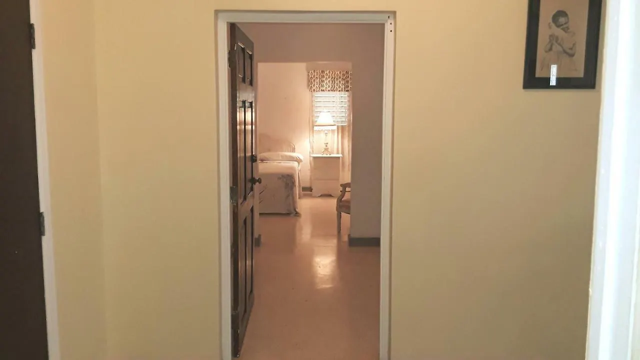 Bed & Breakfast Your Private Getaway On The Hill Montego Bay