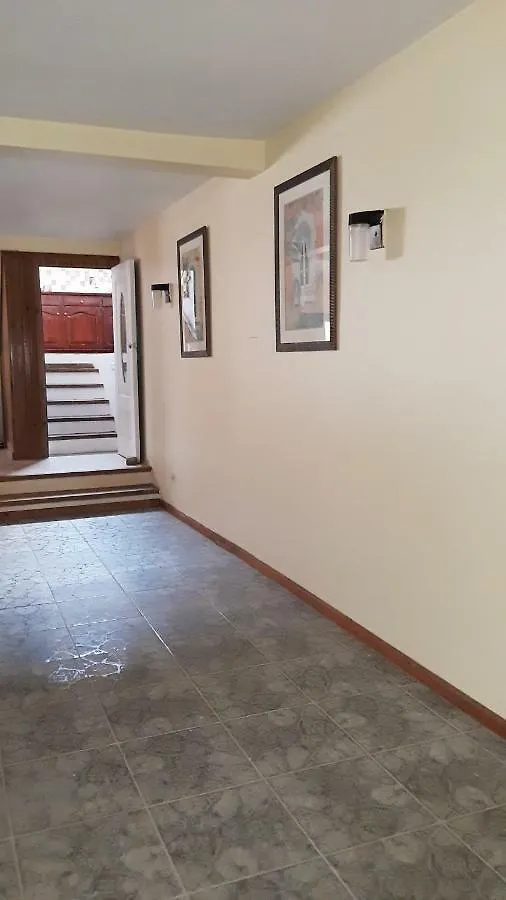 Your Private Getaway On The Hill Montego Bay Bed & Breakfast